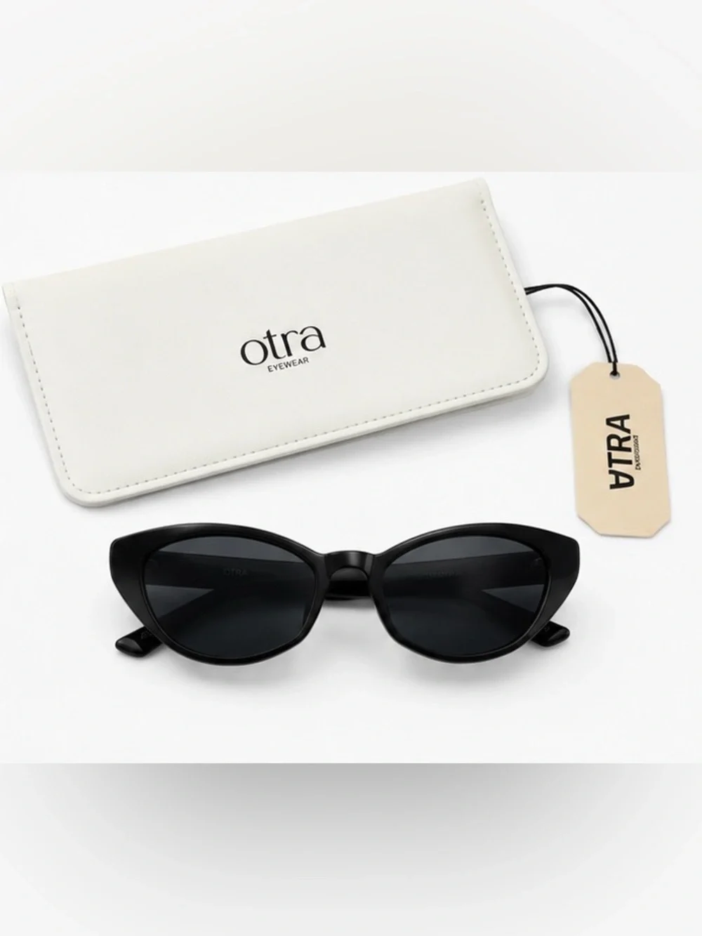 OTRA Shona Cat Eye Sunglasses – Black | NWT | Case & Tags Included 🖤👓